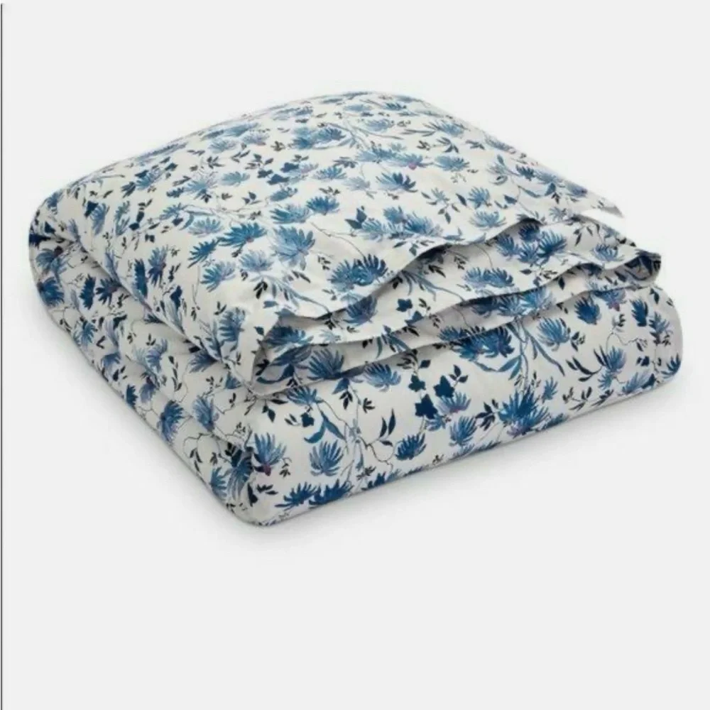 Like New $355 Ralph Lauren Adelaide Comforter! Queen White Blue Pink Floral